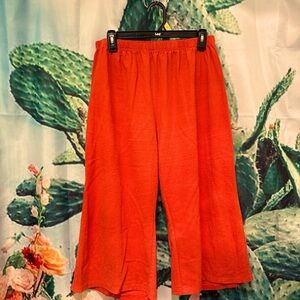 ORANGE wide leg, cropped pant
Cotton blend
Elastic waist
Some stretch
Sized XXL